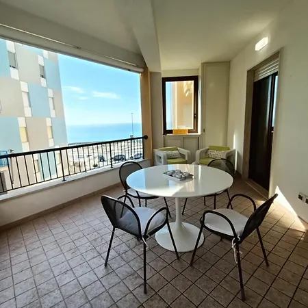 公寓式酒店 Rosa Virginia Fronte Mare By Salentoville 3*