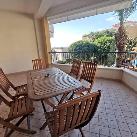 Rosa Virginia Fronte Mare By Salentoville