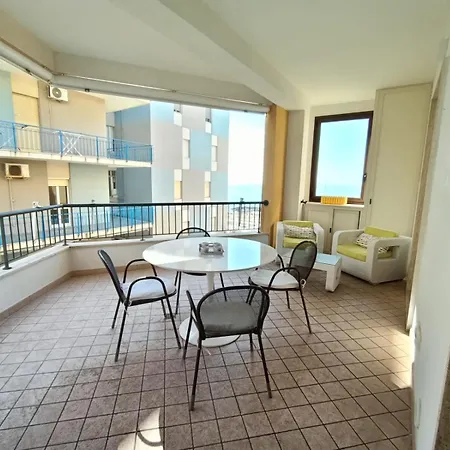 Rosa Virginia Fronte Mare By Salentoville Gallipoli